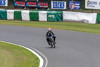 Vintage-motorcycle-club;eventdigitalimages;mallory-park;mallory-park-trackday-photographs;no-limits-trackdays;peter-wileman-photography;trackday-digital-images;trackday-photos;vmcc-festival-1000-bikes-photographs